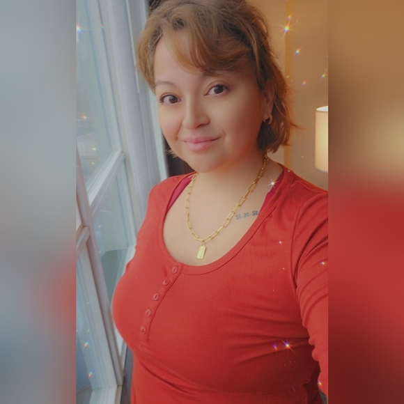 Meet your Posher, Shan - Picture 1 of 3